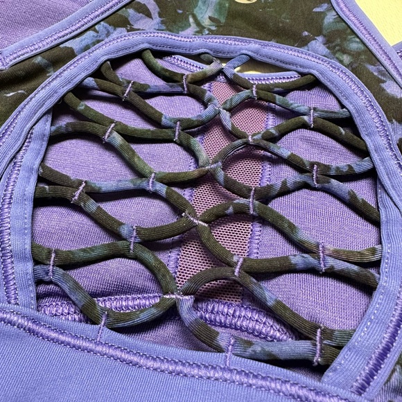 Lululemon Sweaty or Not Sports Bra Floral Sport Backdrop Iris Flower Multi 4 EUC - Picture 5 of 9